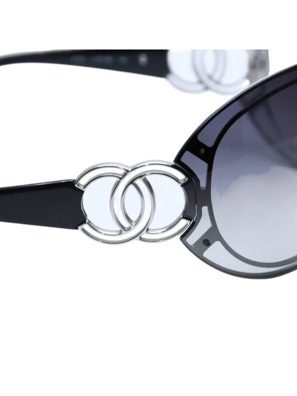 Chanel Shield Sunglasses Eyewear 125 CC Logo Black Silver